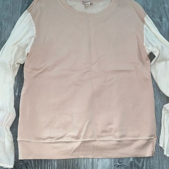 ⭐️ Stateside women’s sweatshirt size XS - Picture 3 of 5